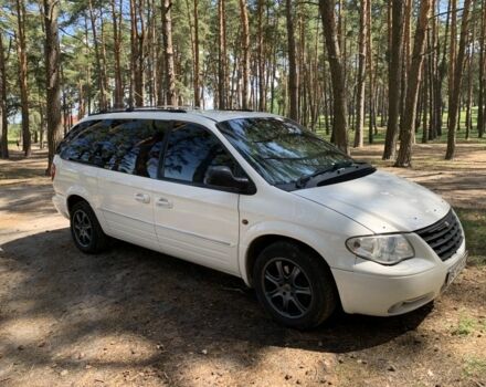 Белый Крайслер Гранд Вояджер, объемом двигателя 2.8 л и пробегом 340 тыс. км за 63000 $, фото 12 на Automoto.ua