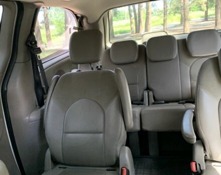 Белый Крайслер Гранд Вояджер, объемом двигателя 2.8 л и пробегом 340 тыс. км за 63000 $, фото 22 на Automoto.ua