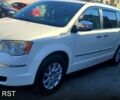 Білий Крайслер Grand Voyager, об'ємом двигуна 2.8 л та пробігом 250 тис. км за 12350 $, фото 1 на Automoto.ua
