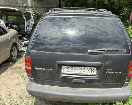 Черный Крайслер Гранд Вояджер, объемом двигателя 2.5 л и пробегом 392 тыс. км за 3100 $, фото 4 на Automoto.ua