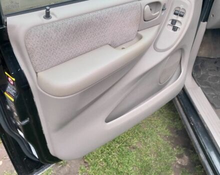 Черный Крайслер Гранд Вояджер, объемом двигателя 2.5 л и пробегом 276 тыс. км за 1593 $, фото 6 на Automoto.ua