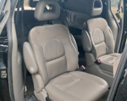 Черный Крайслер Гранд Вояджер, объемом двигателя 2.5 л и пробегом 276 тыс. км за 1593 $, фото 12 на Automoto.ua