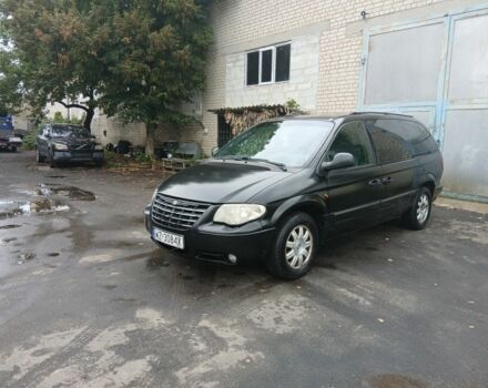Черный Крайслер Гранд Вояджер, объемом двигателя 2.5 л и пробегом 350 тыс. км за 2668 $, фото 1 на Automoto.ua
