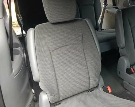 Черный Крайслер Гранд Вояджер, объемом двигателя 2.78 л и пробегом 326 тыс. км за 5000 $, фото 4 на Automoto.ua