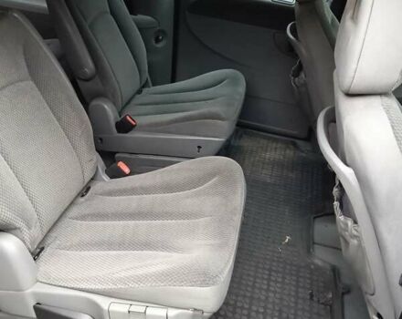 Черный Крайслер Гранд Вояджер, объемом двигателя 2.78 л и пробегом 326 тыс. км за 5000 $, фото 11 на Automoto.ua