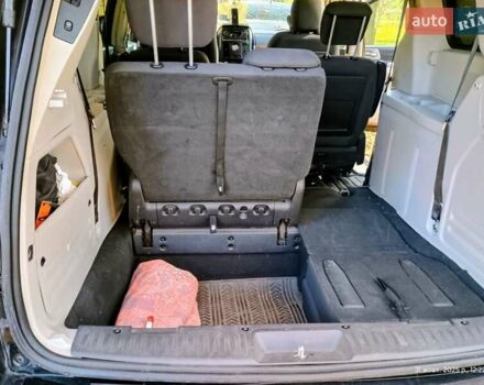 Чорний Крайслер Grand Voyager, об'ємом двигуна 2.78 л та пробігом 300 тис. км за 9100 $, фото 26 на Automoto.ua