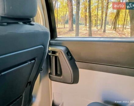 Чорний Крайслер Grand Voyager, об'ємом двигуна 2.78 л та пробігом 300 тис. км за 9100 $, фото 20 на Automoto.ua