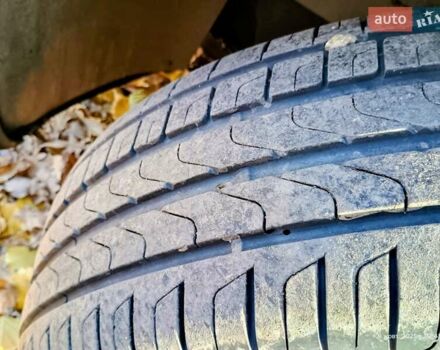 Чорний Крайслер Grand Voyager, об'ємом двигуна 2.78 л та пробігом 300 тис. км за 9100 $, фото 27 на Automoto.ua