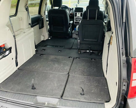 Черный Крайслер Гранд Вояджер, объемом двигателя 2.78 л и пробегом 415 тыс. км за 11700 $, фото 13 на Automoto.ua