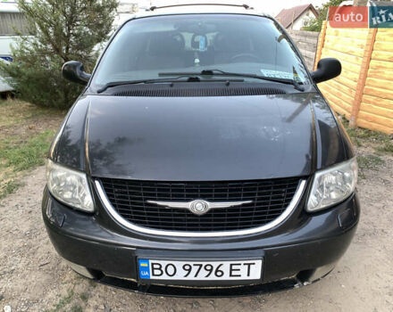 Чорний Крайслер Grand Voyager, об'ємом двигуна 2.5 л та пробігом 387 тис. км за 4500 $, фото 1 на Automoto.ua