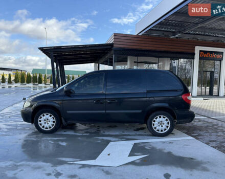 Черный Крайслер Гранд Вояджер, объемом двигателя 2.5 л и пробегом 320 тыс. км за 2999 $, фото 4 на Automoto.ua