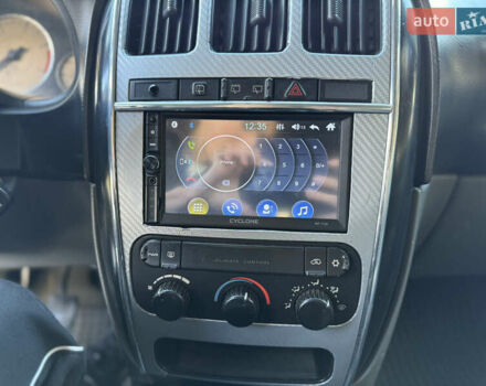 Черный Крайслер Гранд Вояджер, объемом двигателя 2.5 л и пробегом 320 тыс. км за 2999 $, фото 13 на Automoto.ua