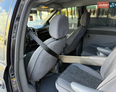 Черный Крайслер Гранд Вояджер, объемом двигателя 2.5 л и пробегом 320 тыс. км за 2999 $, фото 21 на Automoto.ua