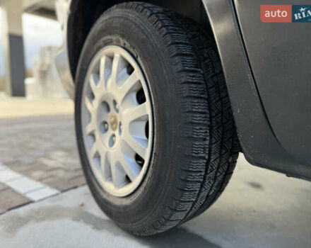 Черный Крайслер Гранд Вояджер, объемом двигателя 2.5 л и пробегом 320 тыс. км за 2999 $, фото 22 на Automoto.ua