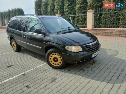 Крайслер Гранд Вояджер 2004 в Василькове на Automoto.ua Черный Крайслер Гранд Вояджер, объемом двигателя 2.8 л и пробегом 370 тыс. км за 4800 $, фото 1 на Automoto.ua