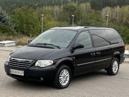 Чорний Крайслер Grand Voyager, об'ємом двигуна 2.8 л та пробігом 281 тис. км за 6399 $, фото 1 на Automoto.ua