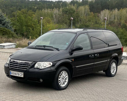 Крайслер Гранд Вояджер 2005 в Могилев-Подольском на Automoto.ua Черный Крайслер Гранд Вояджер, объемом двигателя 2.8 л и пробегом 281 тыс. км за 6399 $, фото 1 на Automoto.ua
