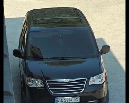 Чорний Крайслер Grand Voyager, об'ємом двигуна 2.8 л та пробігом 350 тис. км за 10500 $, фото 1 на Automoto.ua