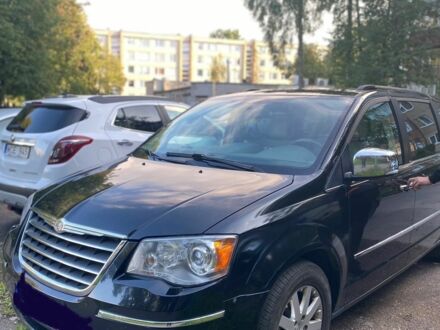 Чорний Крайслер Grand Voyager, об'ємом двигуна 2.8 л та пробігом 333 тис. км за 11500 $, фото 1 на Automoto.ua