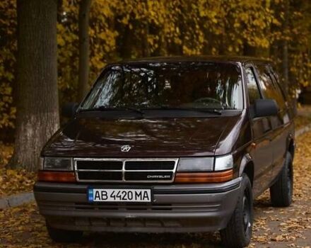 Крайслер Гранд Вояджер 1993 в Виннице на Automoto.ua Красный Крайслер Гранд Вояджер, объемом двигателя 2.5 л и пробегом 260 тыс. км за 3600 $, фото 7 на Automoto.ua