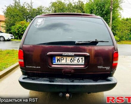 Крайслер Гранд Вояджер, объемом двигателя 2.5 л и пробегом 425 тыс. км за 1500 $, фото 6 на Automoto.ua