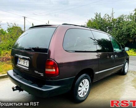 Крайслер Гранд Вояджер, объемом двигателя 2.5 л и пробегом 425 тыс. км за 1500 $, фото 8 на Automoto.ua