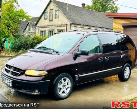 Крайслер Гранд Вояджер, объемом двигателя 2.5 л и пробегом 425 тыс. км за 1500 $, фото 1 на Automoto.ua