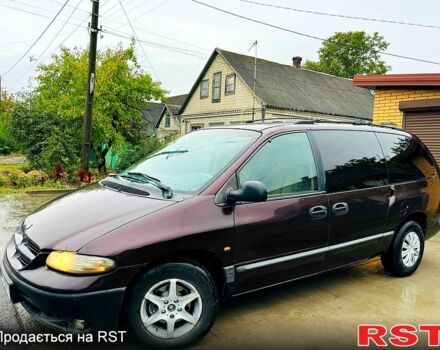 Крайслер Гранд Вояджер, объемом двигателя 2.5 л и пробегом 425 тыс. км за 1500 $, фото 2 на Automoto.ua
