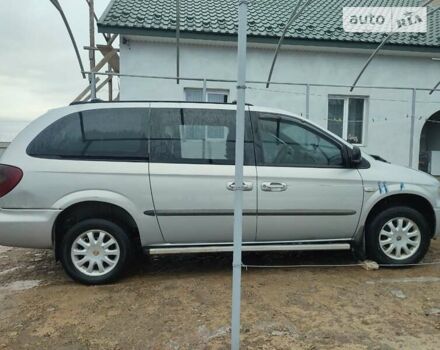 Крайслер Grand Voyager, об'ємом двигуна 2.5 л та пробігом 300 тис. км за 4100 $, фото 5 на Automoto.ua