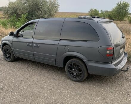 Крайслер Grand Voyager, об'ємом двигуна 2.5 л та пробігом 450 тис. км за 2000 $, фото 7 на Automoto.ua