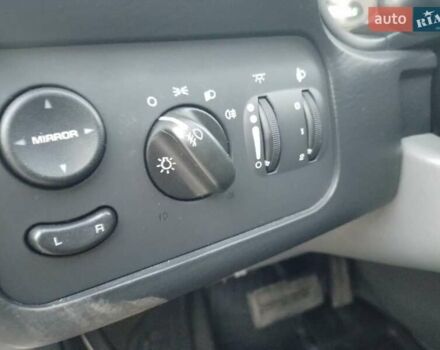 Крайслер Grand Voyager, об'ємом двигуна 2.8 л та пробігом 200 тис. км за 6200 $, фото 14 на Automoto.ua