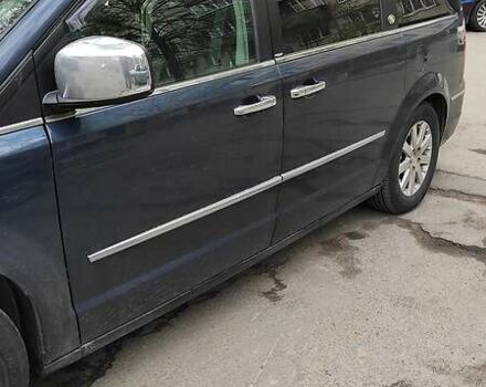 Крайслер Grand Voyager, об'ємом двигуна 2.8 л та пробігом 270 тис. км за 11500 $, фото 7 на Automoto.ua