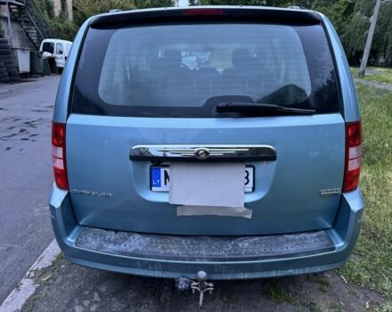 Крайслер Гранд Вояджер, объемом двигателя 3.8 л и пробегом 280 тыс. км за 3500 $, фото 3 на Automoto.ua