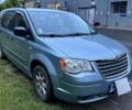 Крайслер Гранд Вояджер, объемом двигателя 3.8 л и пробегом 280 тыс. км за 3500 $, фото 1 на Automoto.ua