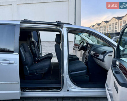 Крайслер Гранд Вояджер, объемом двигателя 2.8 л и пробегом 250 тыс. км за 5200 $, фото 20 на Automoto.ua