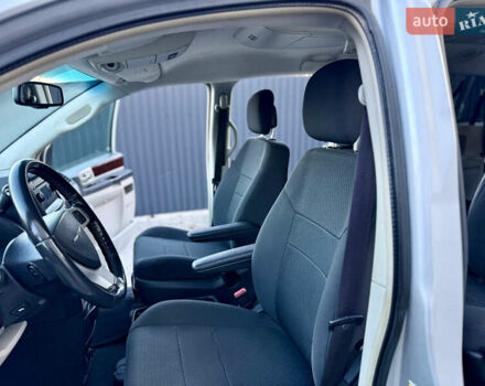 Крайслер Гранд Вояджер, объемом двигателя 2.8 л и пробегом 250 тыс. км за 5200 $, фото 10 на Automoto.ua