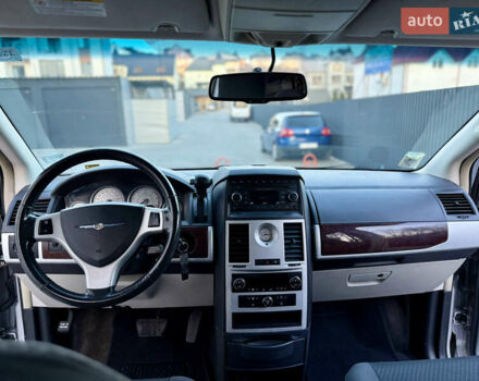 Крайслер Гранд Вояджер, объемом двигателя 2.8 л и пробегом 250 тыс. км за 5200 $, фото 14 на Automoto.ua