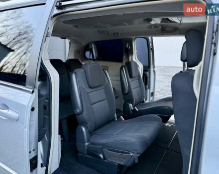 Крайслер Гранд Вояджер, объемом двигателя 2.8 л и пробегом 250 тыс. км за 5200 $, фото 21 на Automoto.ua