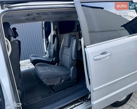 Крайслер Гранд Вояджер, объемом двигателя 2.8 л и пробегом 250 тыс. км за 5200 $, фото 16 на Automoto.ua