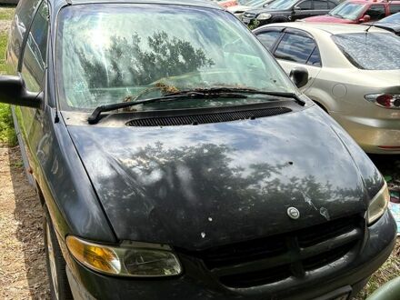 Крайслер Гранд Вояджер, объемом двигателя 2.5 л и пробегом 392 тыс. км за 3100 $, фото 1 на Automoto.ua