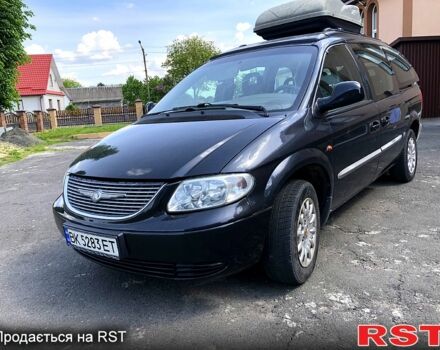 Крайслер Grand Voyager, об'ємом двигуна 2.4 л та пробігом 350 тис. км за 5999 $, фото 1 на Automoto.ua