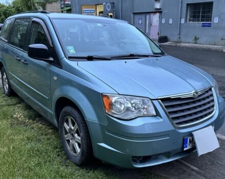 Крайслер Grand Voyager, об'ємом двигуна 3.8 л та пробігом 280 тис. км за 3500 $, фото 1 на Automoto.ua