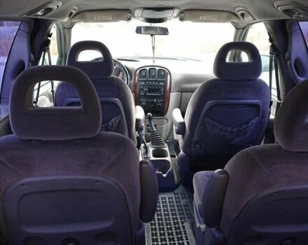 Сірий Крайслер Grand Voyager, об'ємом двигуна 2.5 л та пробігом 486 тис. км за 4500 $, фото 7 на Automoto.ua