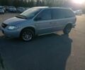 Сірий Крайслер Grand Voyager, об'ємом двигуна 2.5 л та пробігом 486 тис. км за 4565 $, фото 2 на Automoto.ua