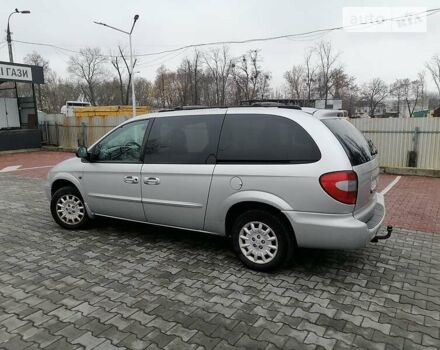 Сірий Крайслер Grand Voyager, об'ємом двигуна 2.5 л та пробігом 361 тис. км за 4900 $, фото 5 на Automoto.ua