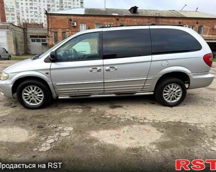 Серый Крайслер Гранд Вояджер, объемом двигателя 2.5 л и пробегом 289 тыс. км за 2500 $, фото 1 на Automoto.ua