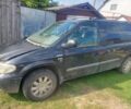 Сірий Крайслер Grand Voyager, об'ємом двигуна 2.5 л та пробігом 300 тис. км за 738 $, фото 1 на Automoto.ua