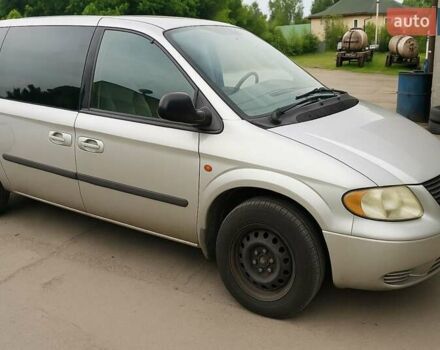 Серый Крайслер Гранд Вояджер, объемом двигателя 0 л и пробегом 300 тыс. км за 2500 $, фото 2 на Automoto.ua