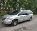 Сірий Крайслер Grand Voyager, об'ємом двигуна 2.5 л та пробігом 217 тис. км за 5180 $, фото 1 на Automoto.ua