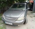 Сірий Крайслер Grand Voyager, об'ємом двигуна 2.5 л та пробігом 532 тис. км за 3999 $, фото 1 на Automoto.ua